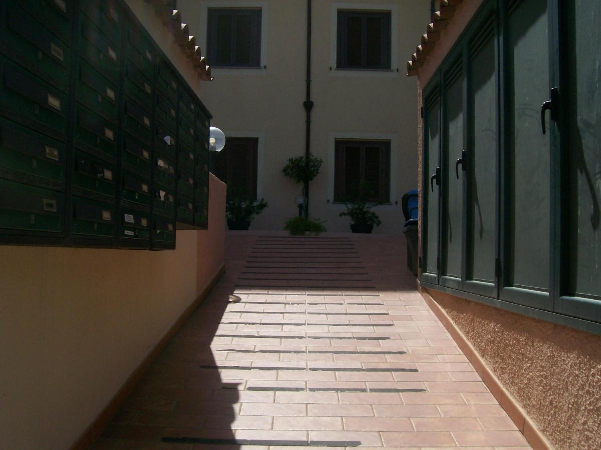 Ippocampo Apartment Olbia Bagian luar foto